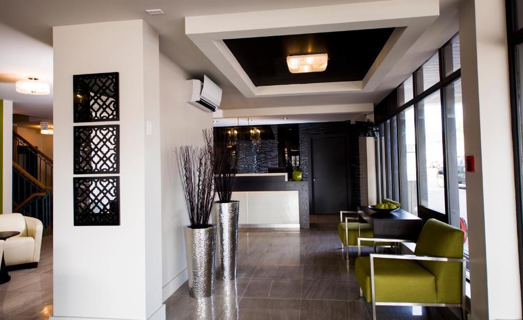 V Hotel & Suites Moncton Extérieur photo